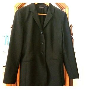 Tahari Blazer